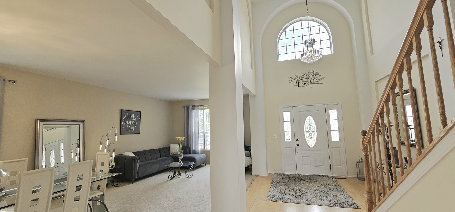 6415 Grassmere Lane, Carpentersville, IL 60110