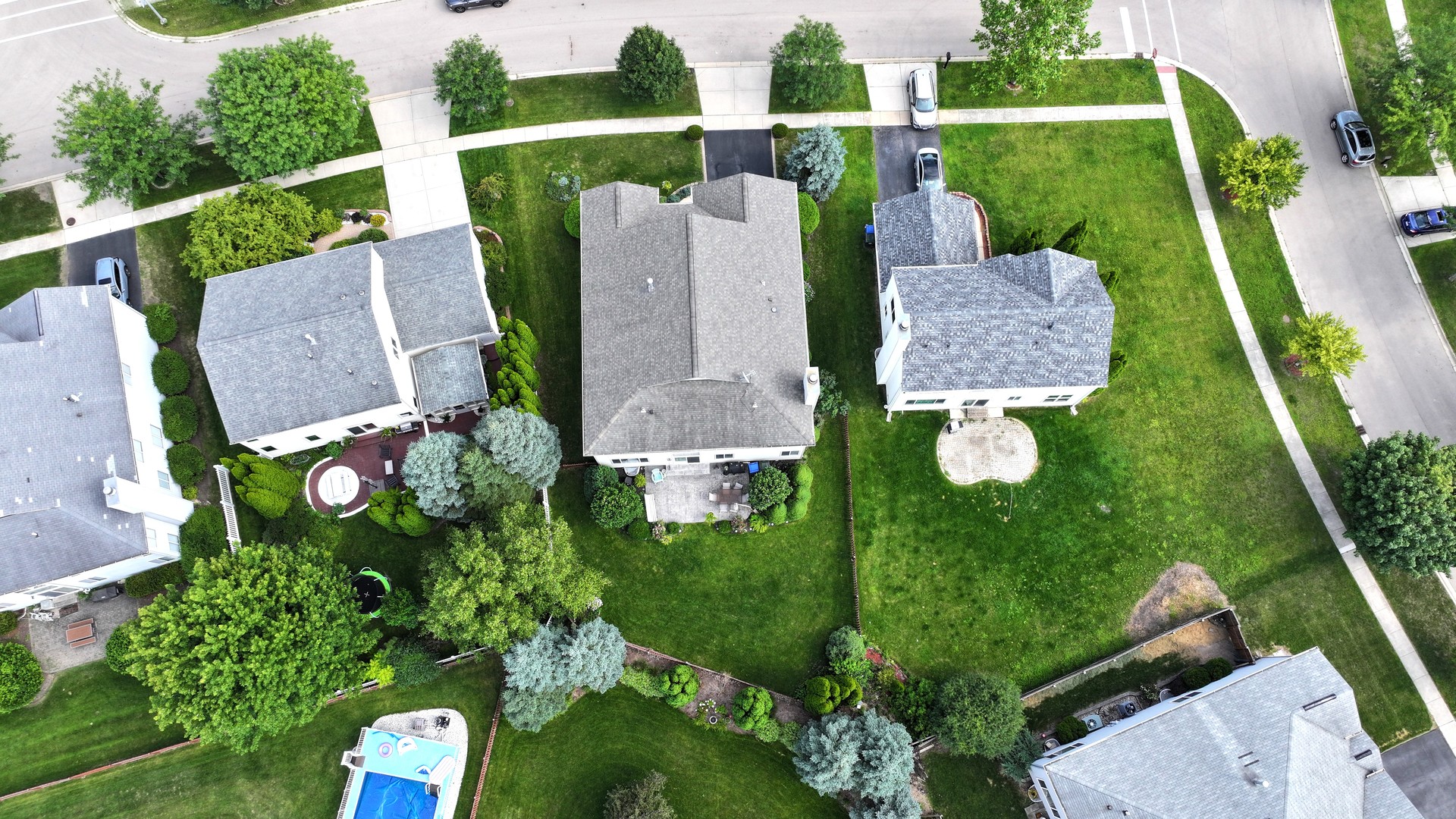6415 Grassmere Lane, Carpentersville, IL 60110