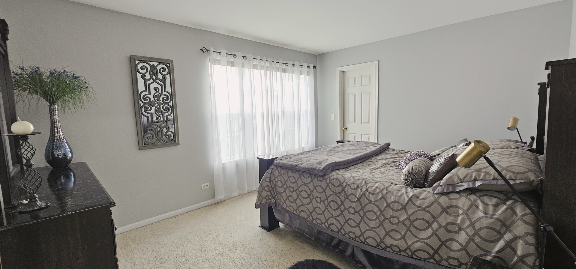 6415 Grassmere Lane, Carpentersville, IL 60110