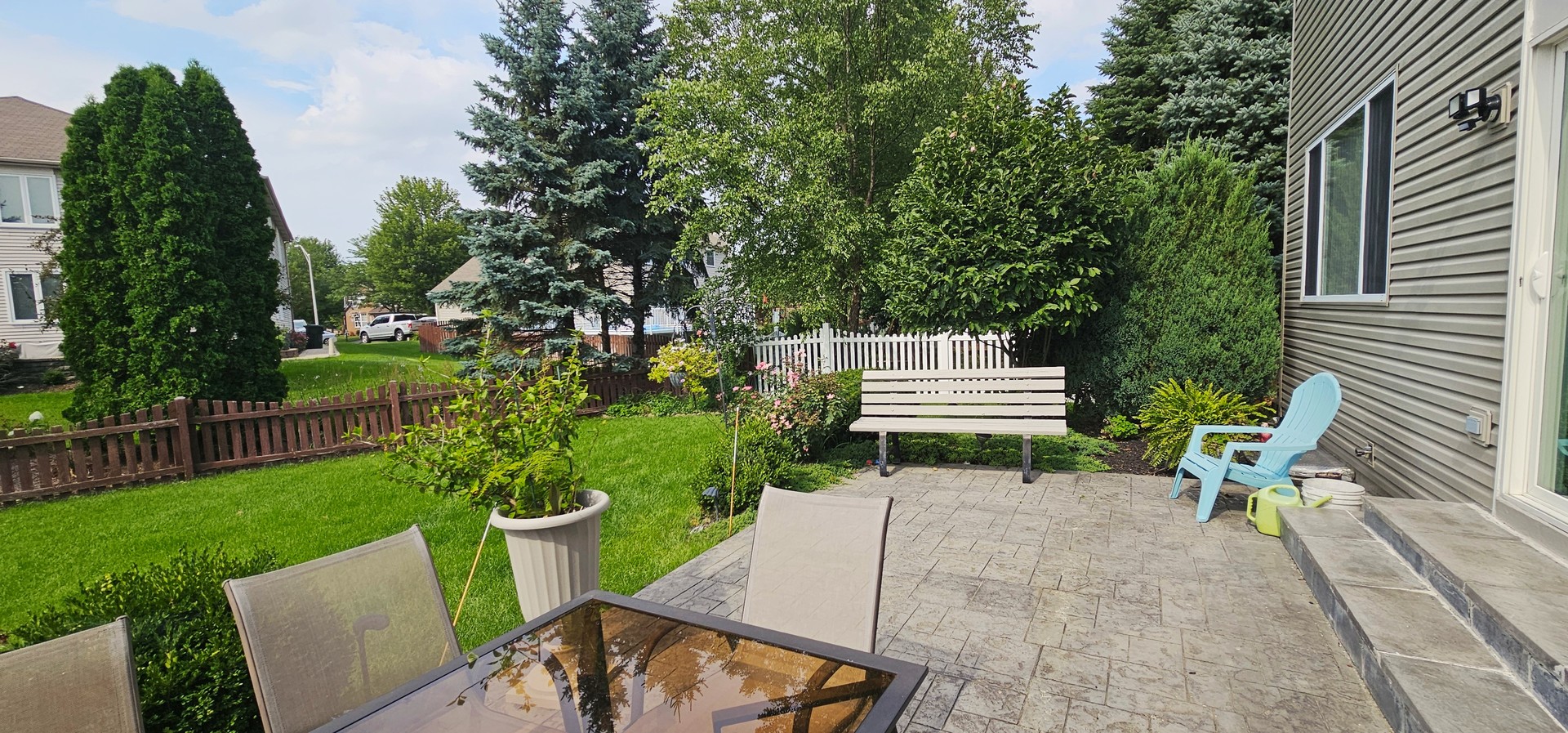6415 Grassmere Lane, Carpentersville, IL 60110