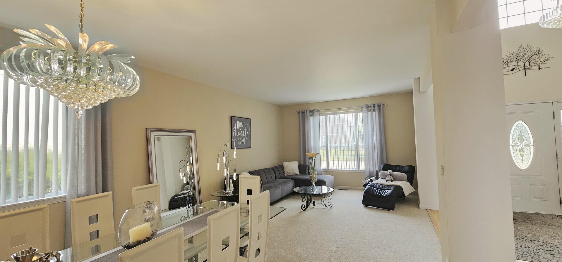 6415 Grassmere Lane, Carpentersville, IL 60110