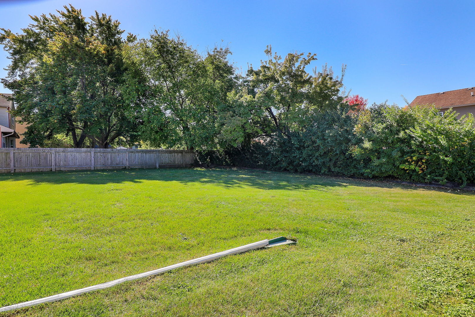 2S002 Ascot Lane, Warrenville, IL 60555