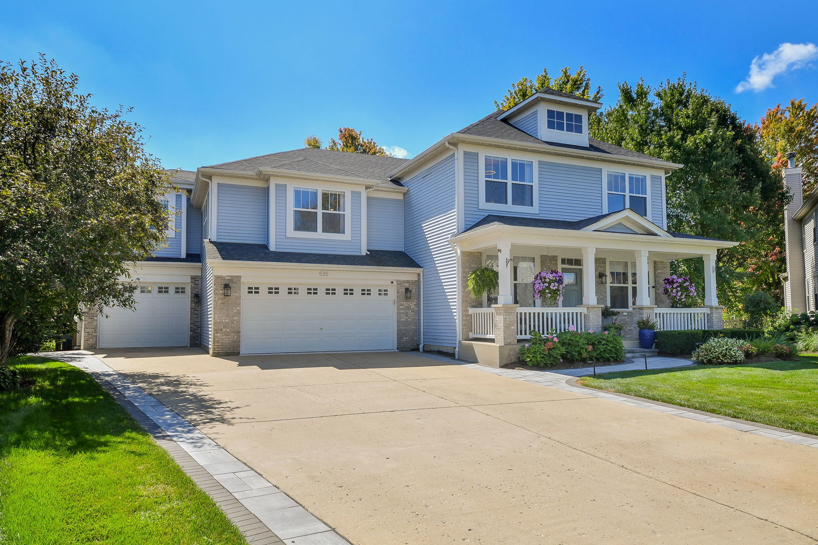 535 Red Sky Drive, St. Charles, IL 60175