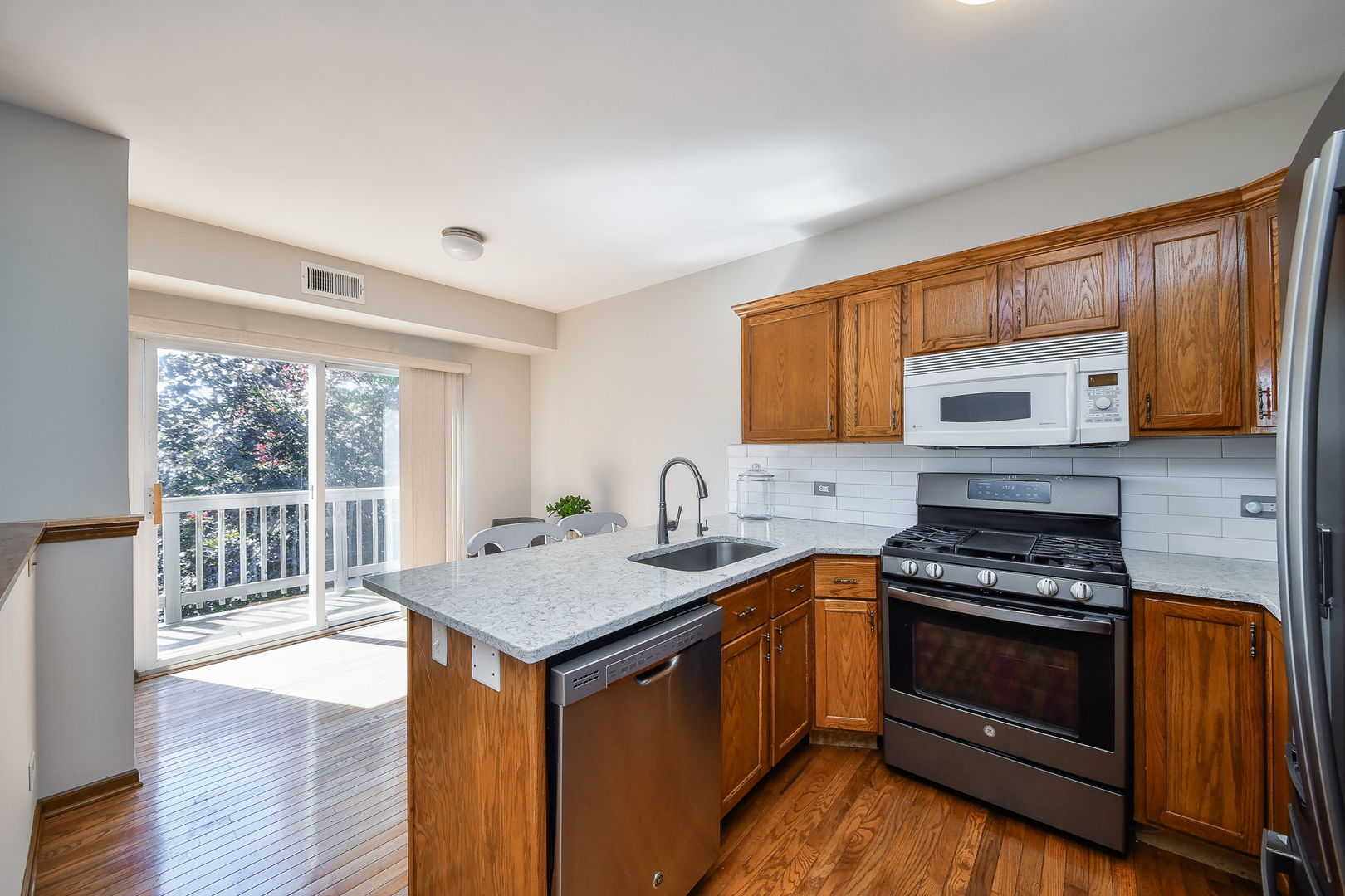 535 Red Sky Drive, St. Charles, IL 60175