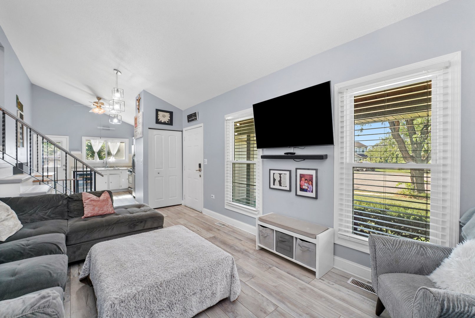 351 Juniper Court, Carol Stream, IL 60188