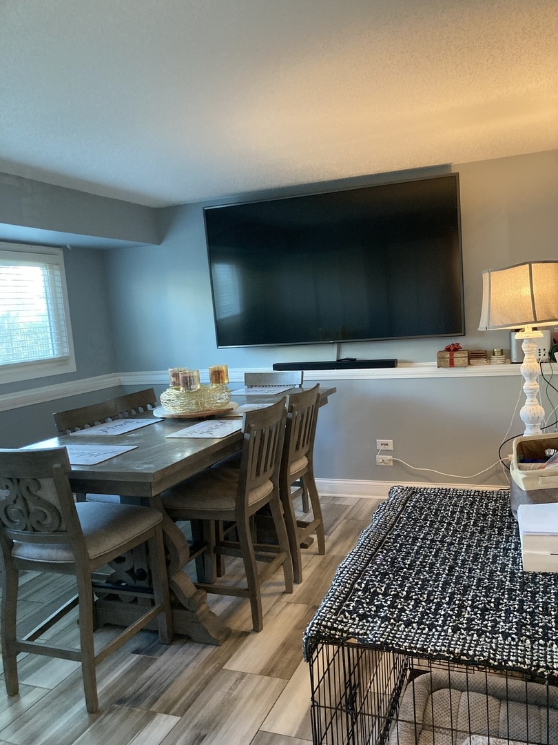 351 Juniper Court, Carol Stream, IL 60188