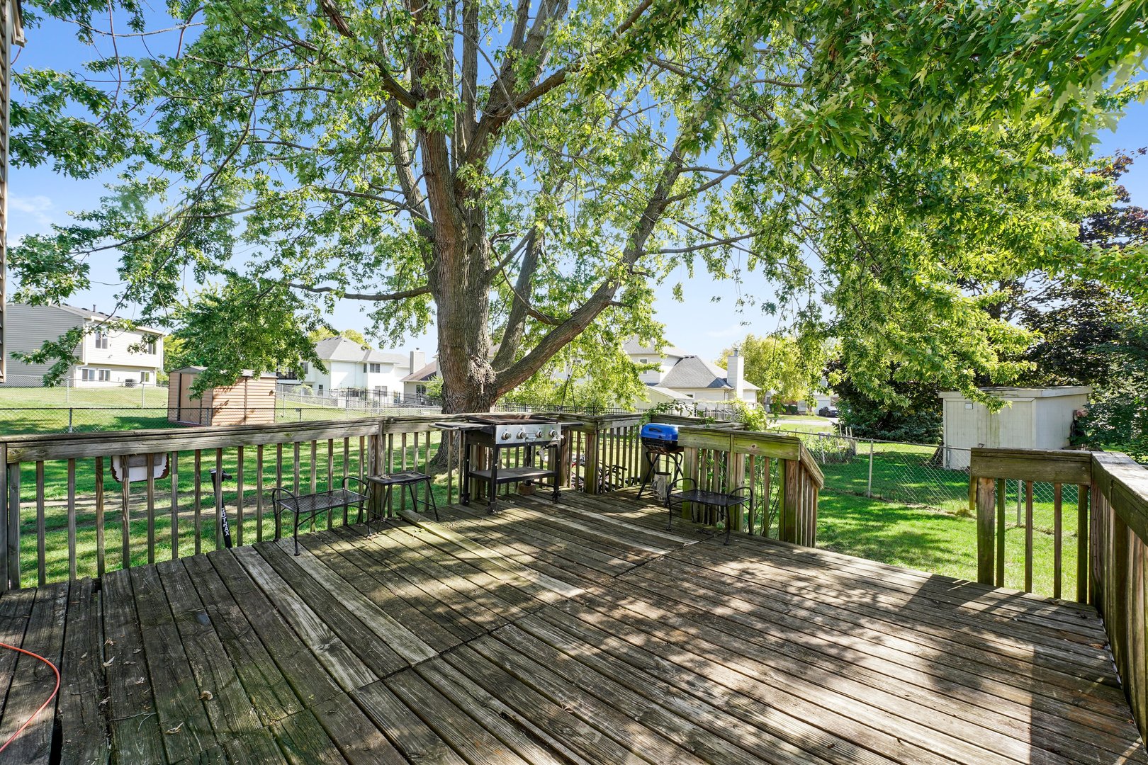 351 Juniper Court, Carol Stream, IL 60188