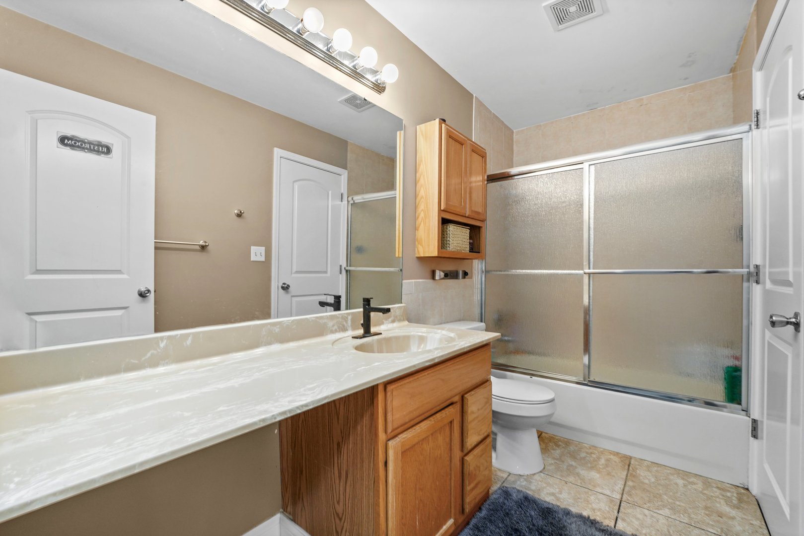 351 Juniper Court, Carol Stream, IL 60188