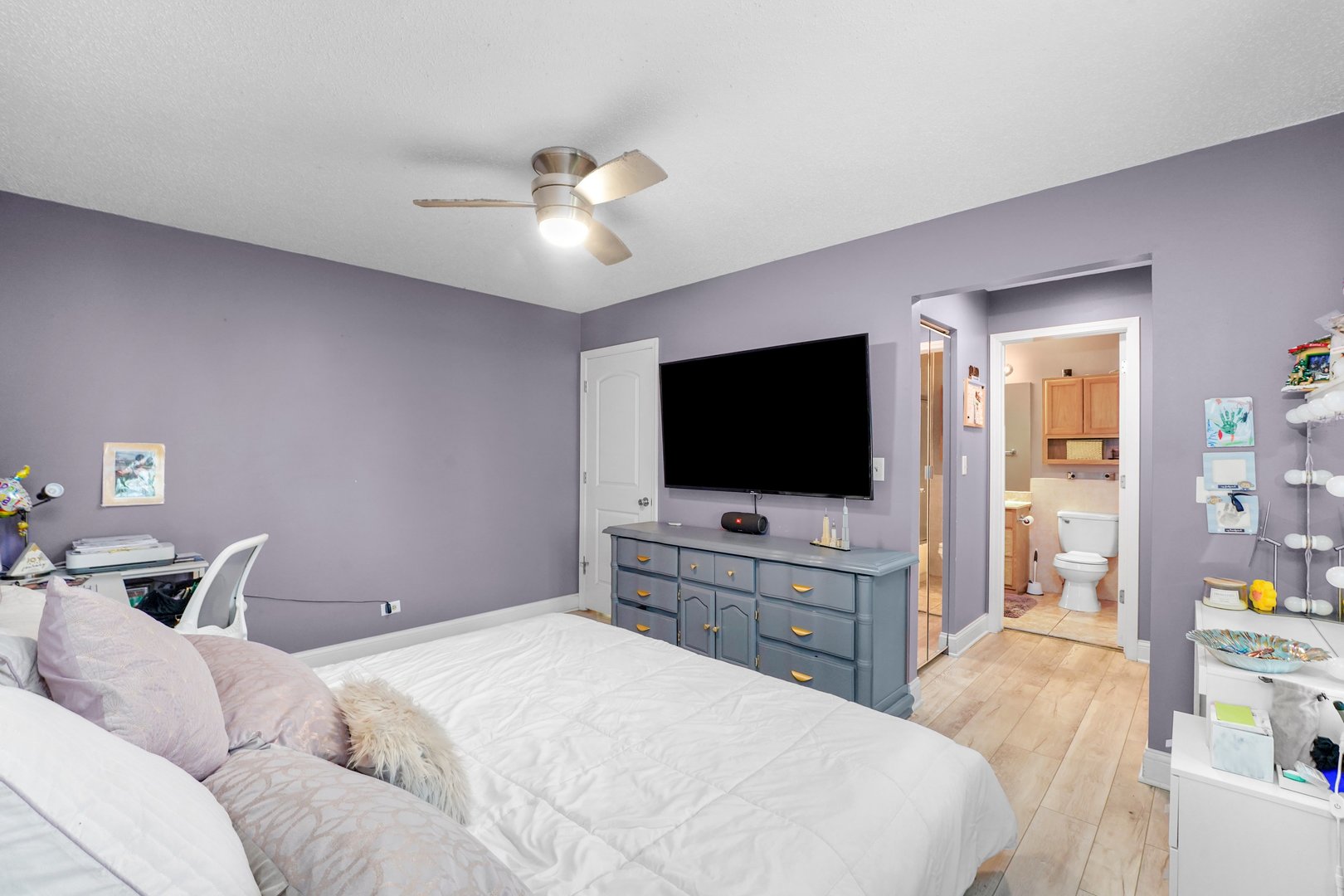 351 Juniper Court, Carol Stream, IL 60188