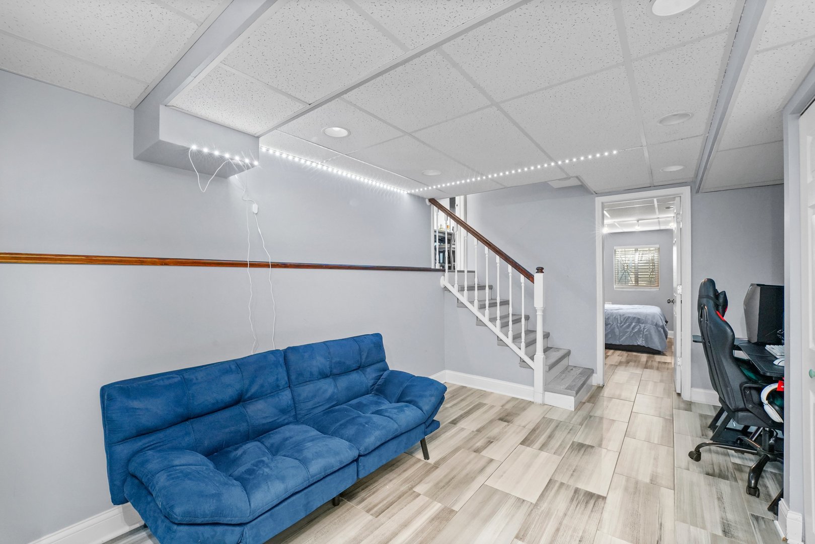 351 Juniper Court, Carol Stream, IL 60188