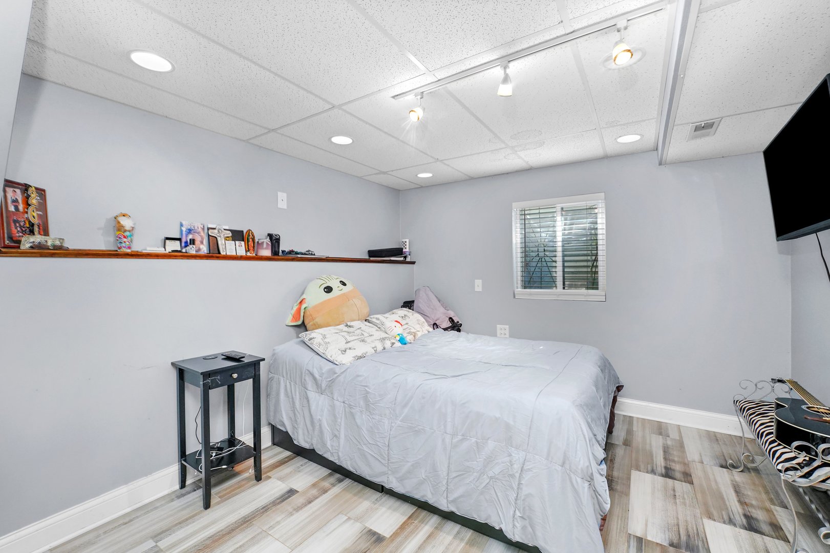 351 Juniper Court, Carol Stream, IL 60188