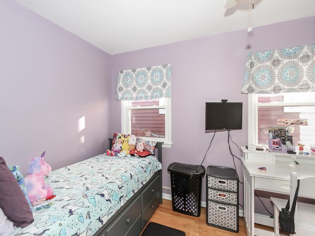 3450 N Ozanam Avenue, Chicago, IL 60634