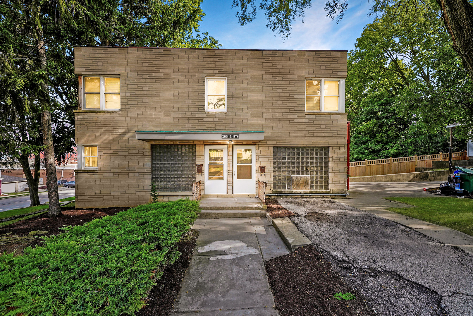 200 E 11th Street, Lockport, IL 60441