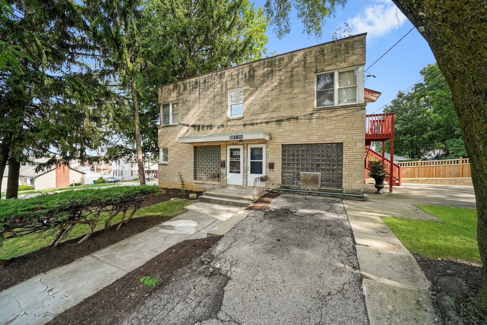 200 E 11th Street, Lockport, IL 60441