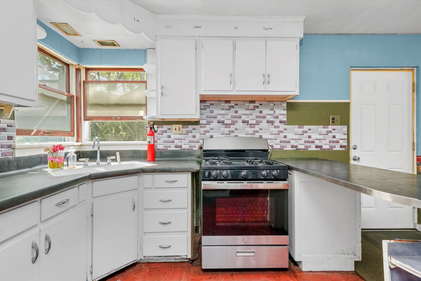 200 E 11th Street, Lockport, IL 60441