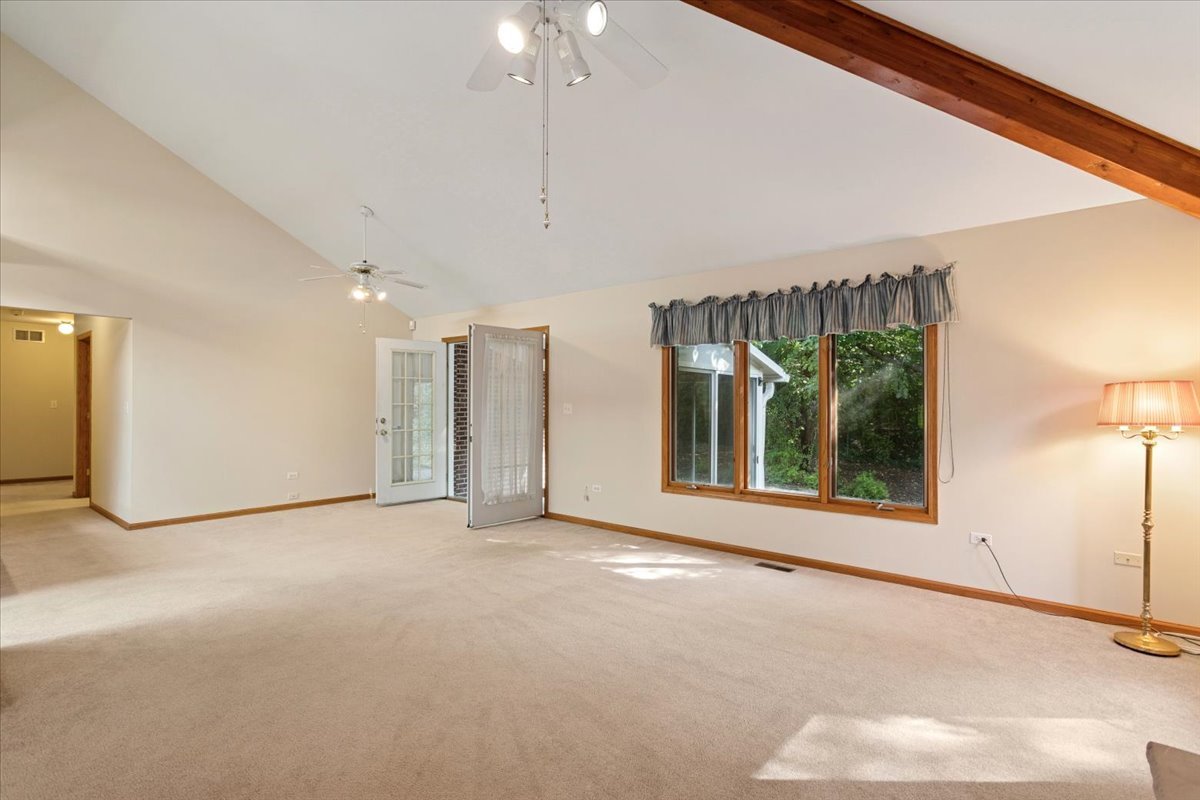 1807 Nottingham Road, Woodridge, IL 60517