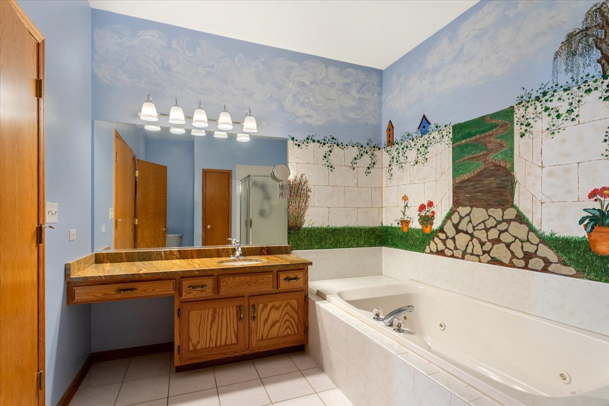 1807 Nottingham Road, Woodridge, IL 60517