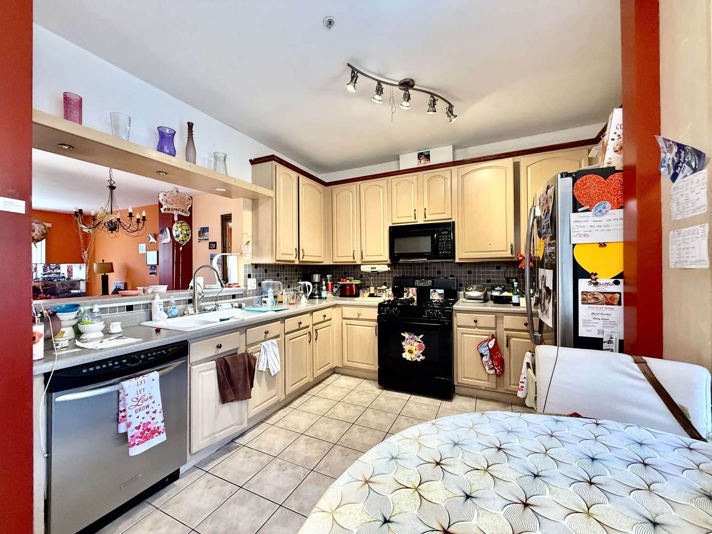 1655 Geneva Drive #1655, Wheeling, IL 60090