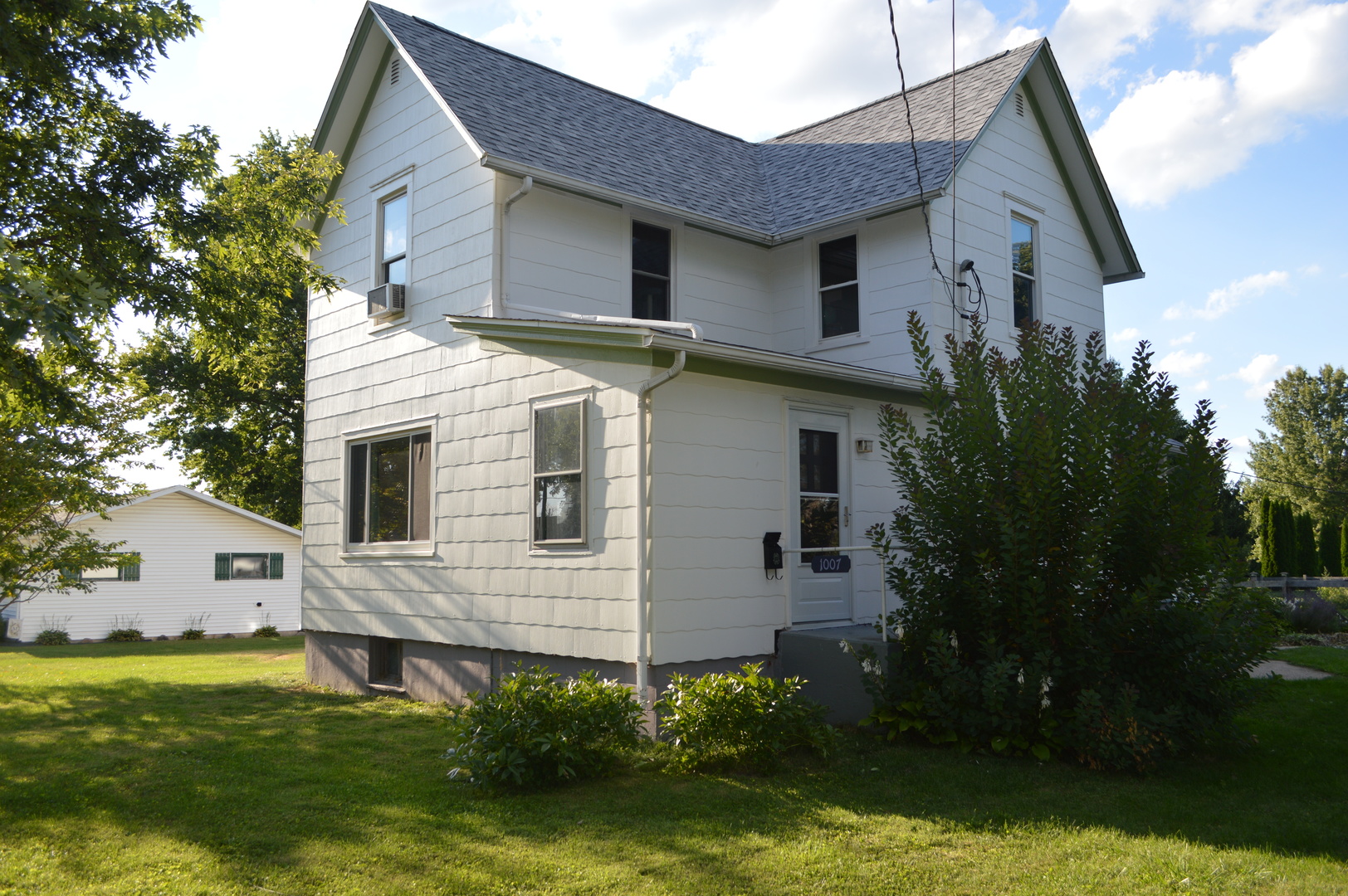 1007 W Farnham Street, Princeton, IL 61356