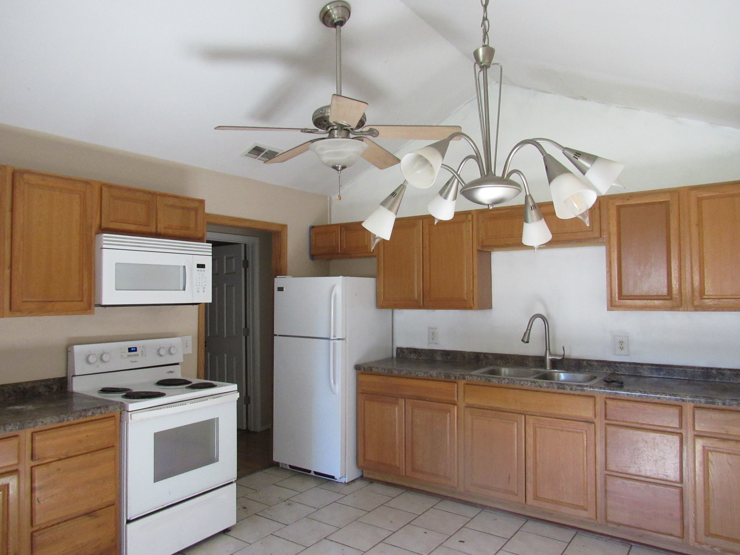 303 N Division Street, Braidwood, IL 60408