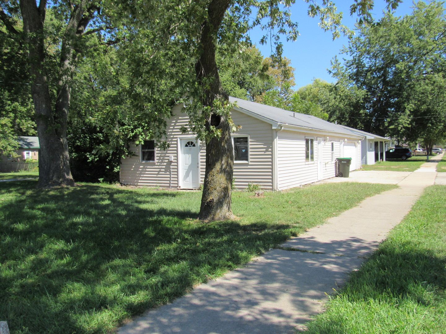 303 N Division Street, Braidwood, IL 60408