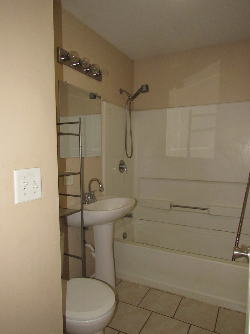 303 N Division Street, Braidwood, IL 60408