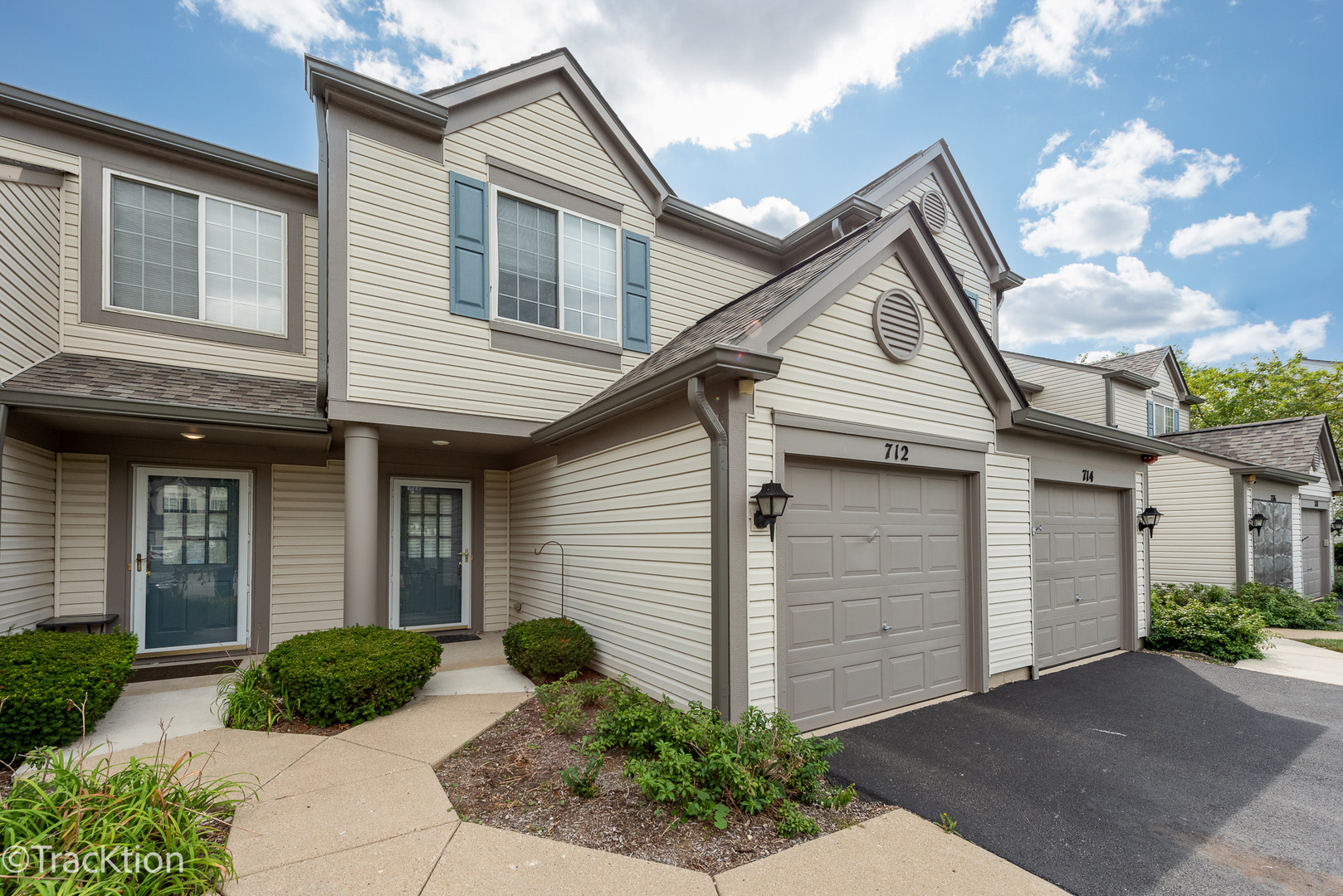712 BLOSSOM Court, Naperville, IL 60540