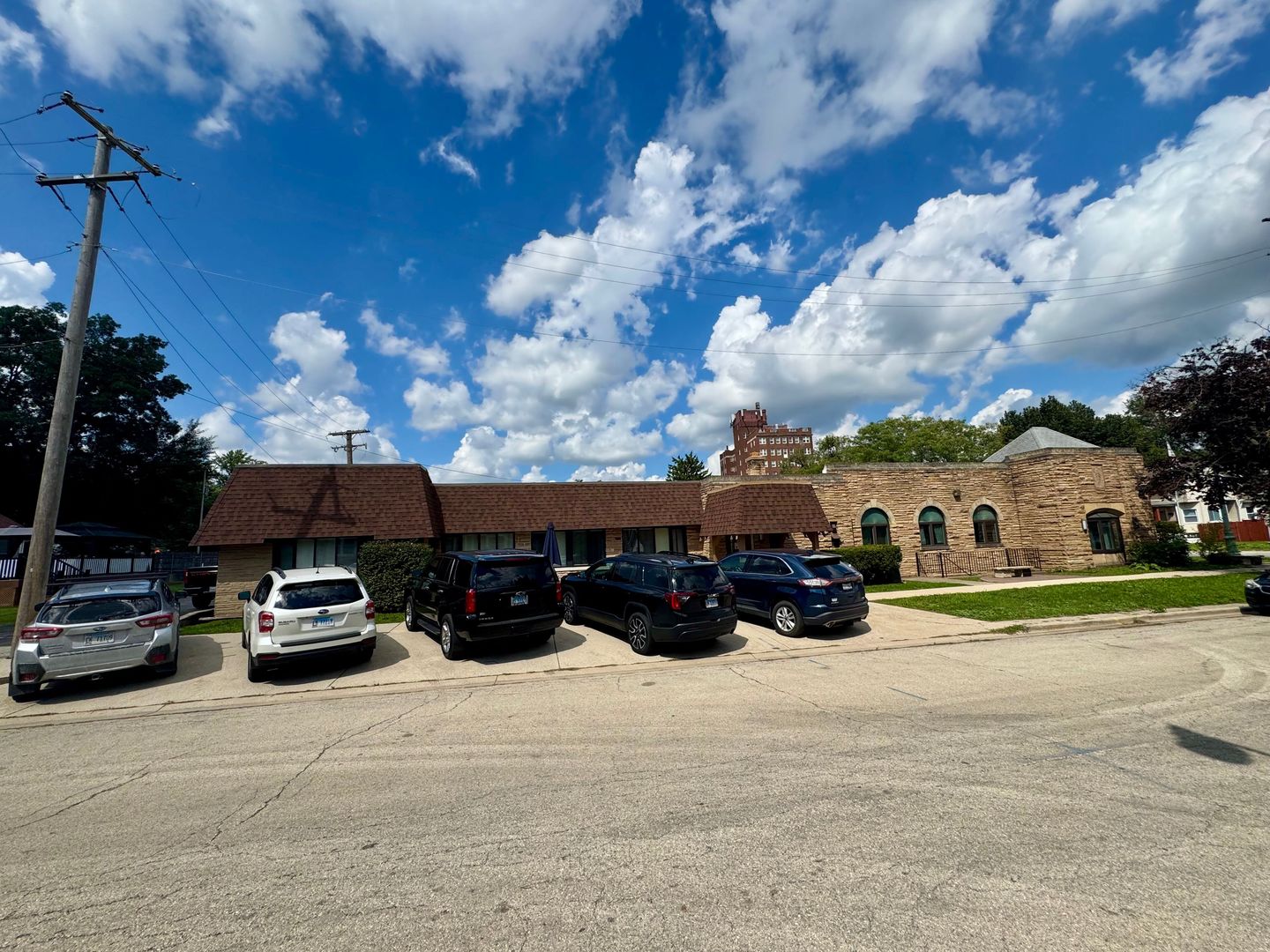 251 N Center Street, Joliet, IL 60435