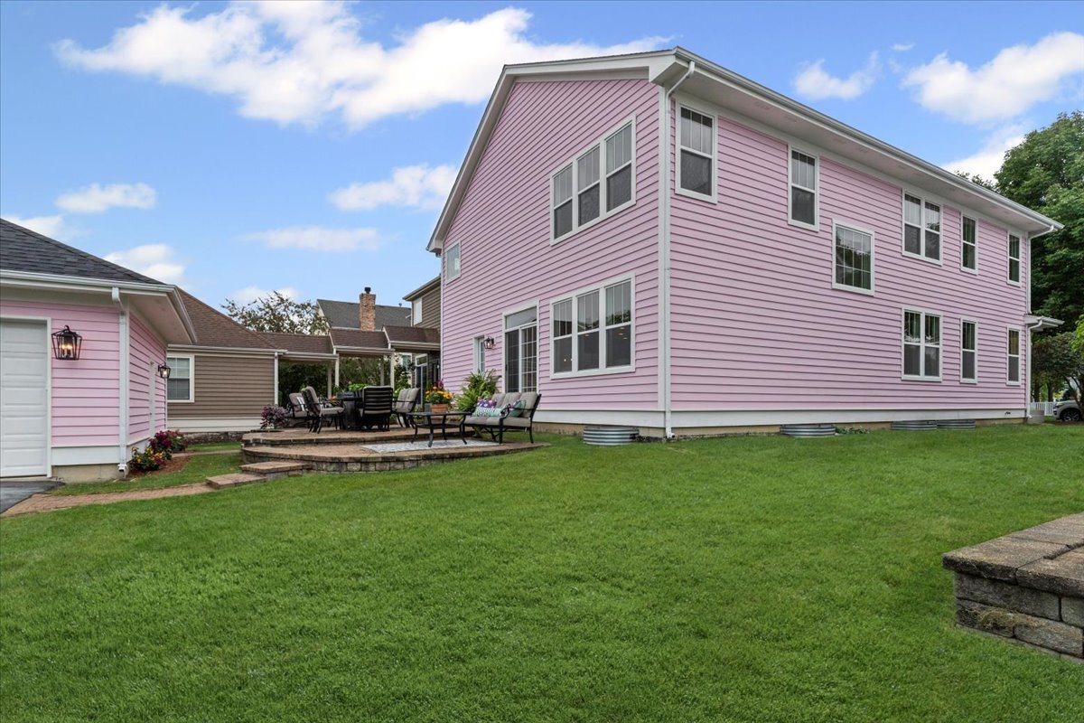306 Lasalle Street, Vernon Hills, IL 60061