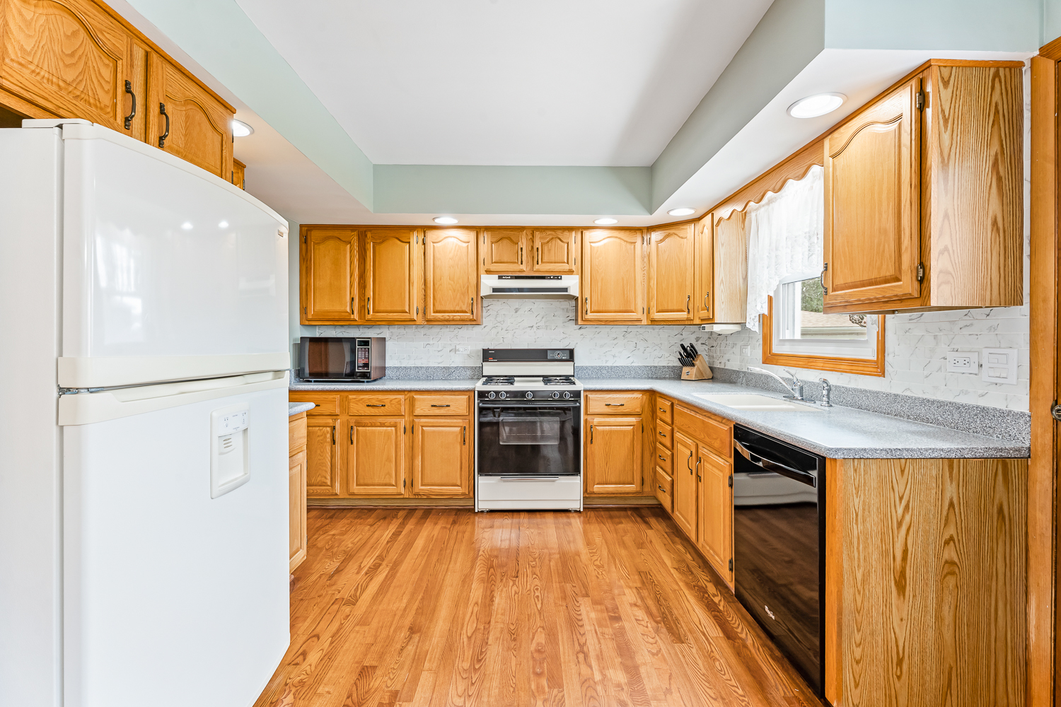 2925 193rd Street, Lansing, IL 60438