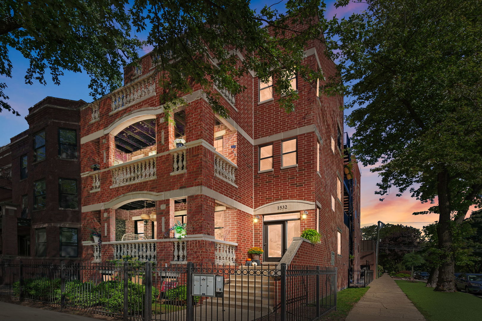 1532 W Wrightwood Avenue #2, Chicago, IL 60614