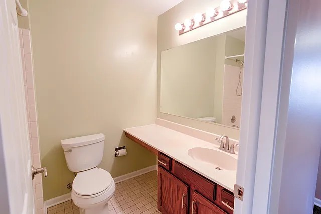 603 Berkley Court #1X, Schaumburg, IL 60193