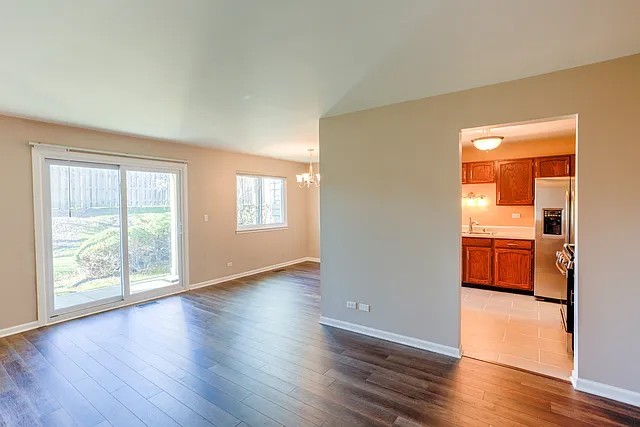 603 Berkley Court #1X, Schaumburg, IL 60193
