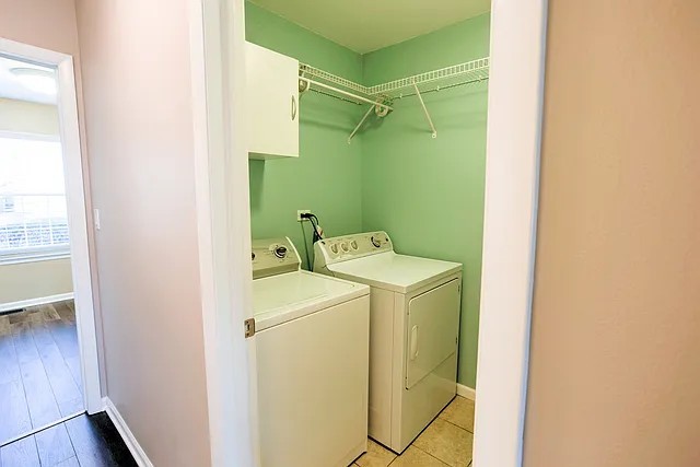 603 Berkley Court #1X, Schaumburg, IL 60193