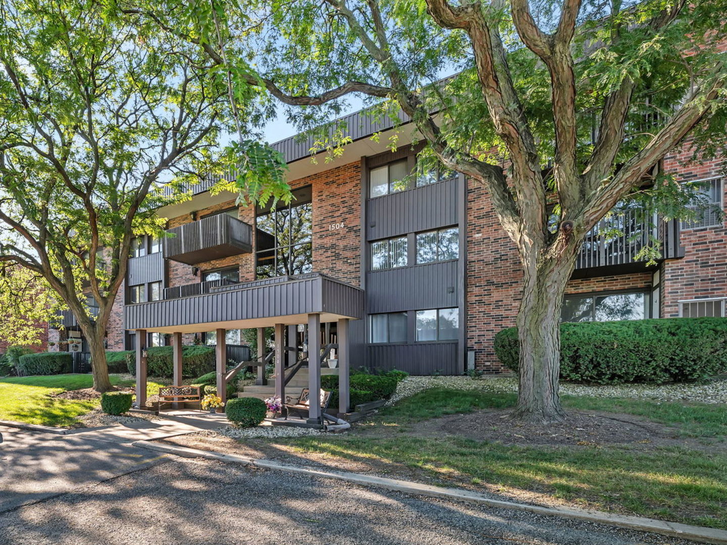 1504 Woodbridge Road #3B, Joliet, IL 60436