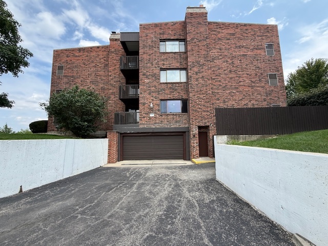 1504 Woodbridge Road #3B, Joliet, IL 60436