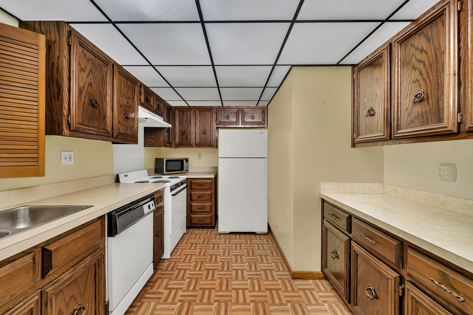 1504 Woodbridge Road #3B, Joliet, IL 60436