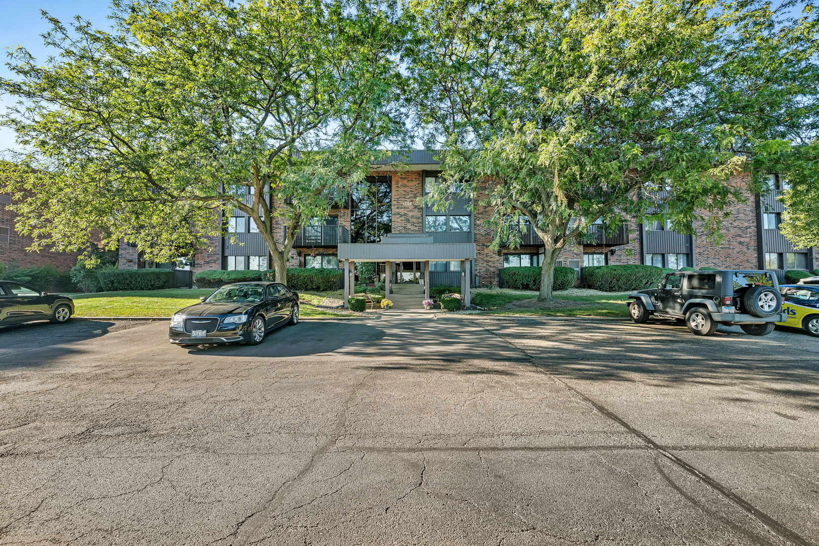 1504 Woodbridge Road #3B, Joliet, IL 60436