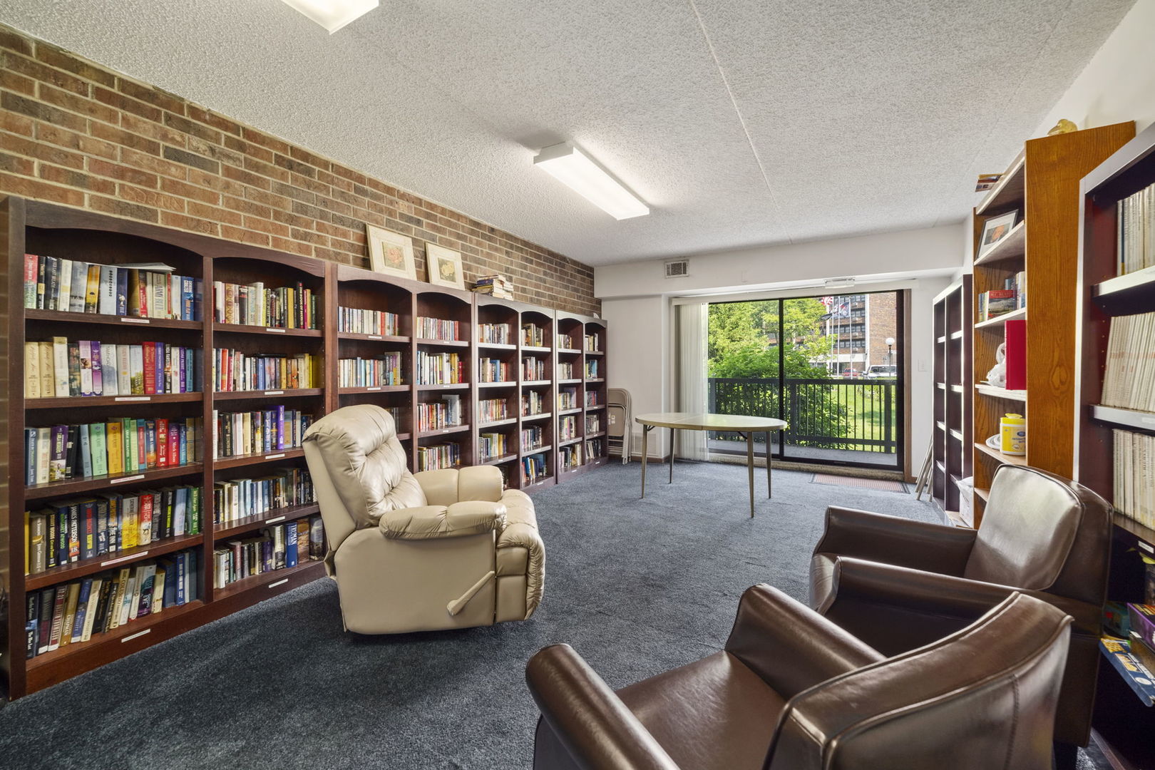 1504 Woodbridge Road #3B, Joliet, IL 60436