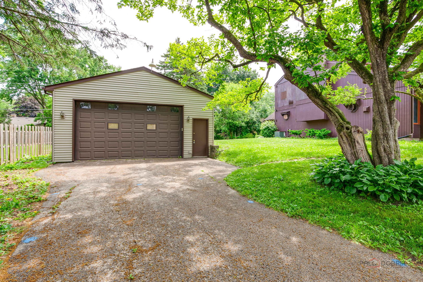 389 Pine Grove Avenue, Gurnee, IL 60031
