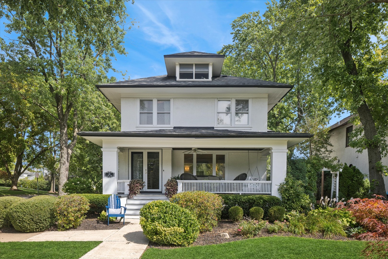23 N Vine Street, Hinsdale, IL 60521