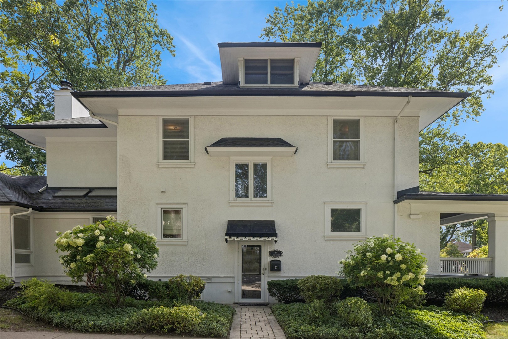 23 N Vine Street, Hinsdale, IL 60521