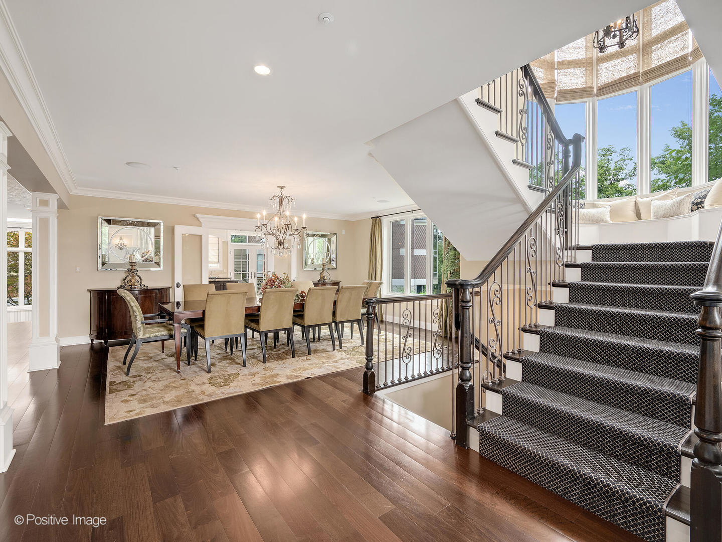 1218 Hawthorne Court, Hinsdale, IL 60521