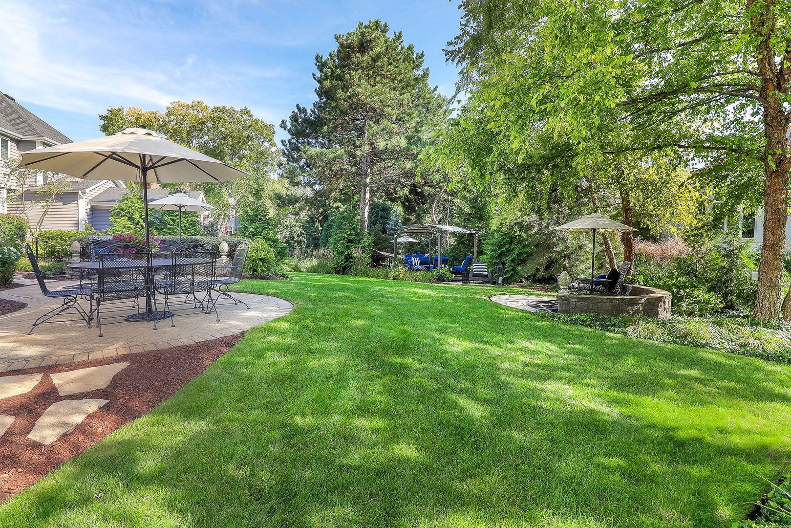 2228 Foxboro Lane, Naperville, IL 60564
