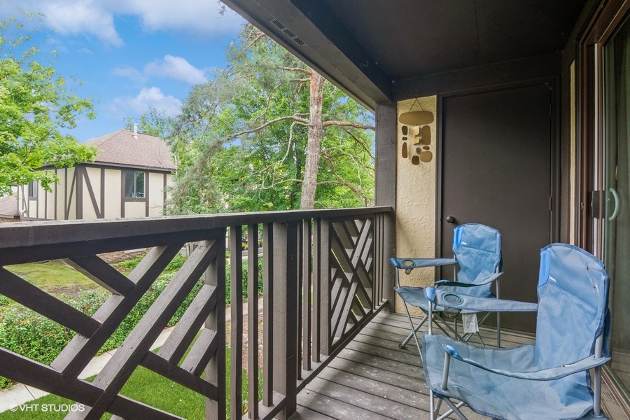 1441 Haverhill Drive #B, Wheaton, IL 60189
