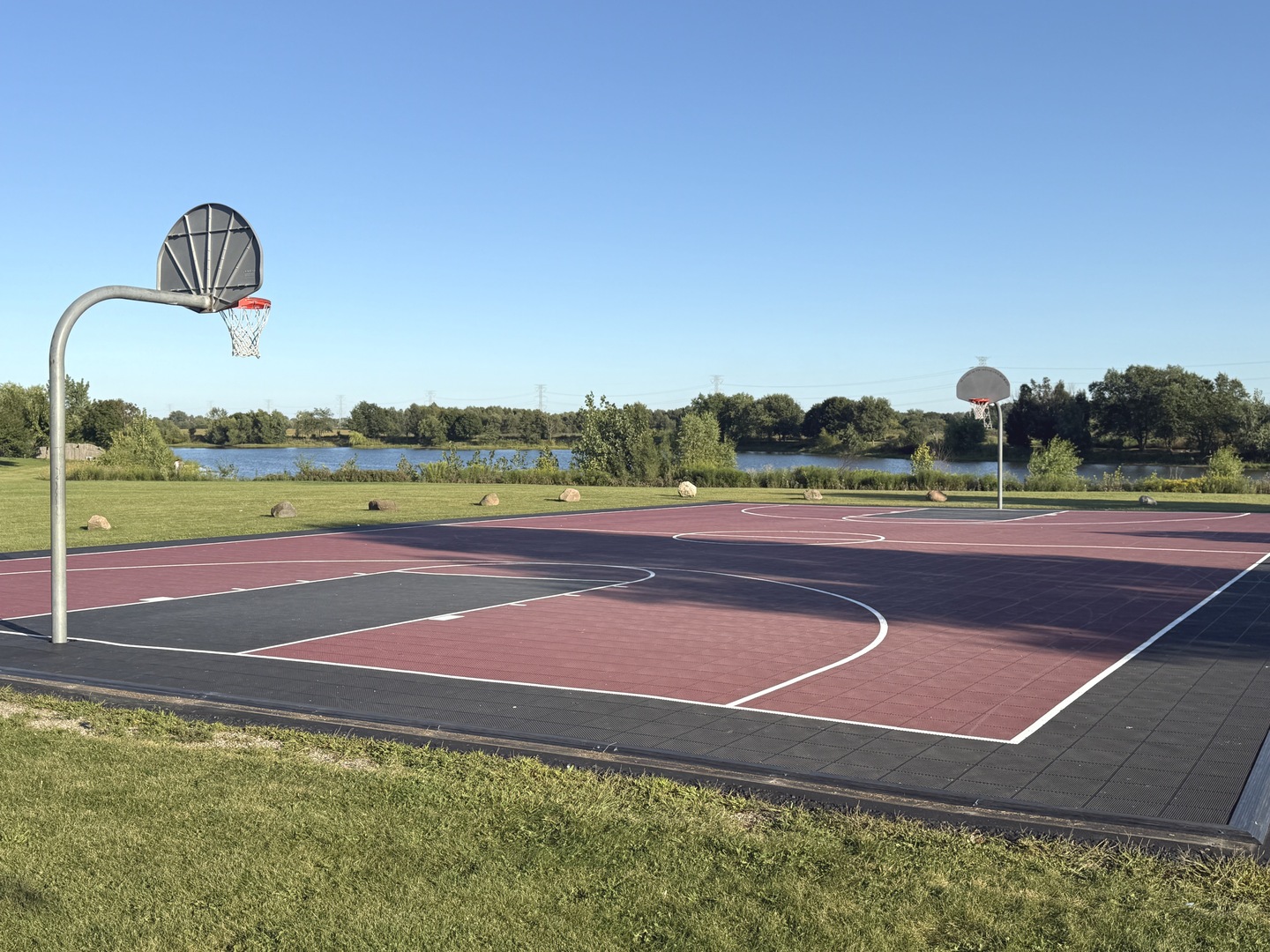 389 W Caldwell Drive, Round Lake, IL 60073