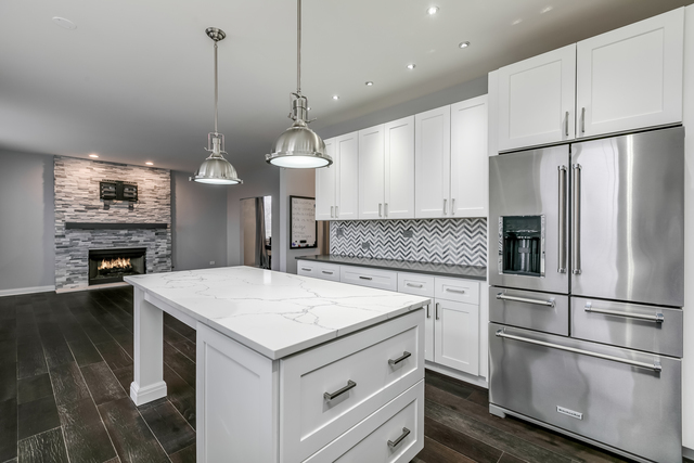 389 W Caldwell Drive, Round Lake, IL 60073
