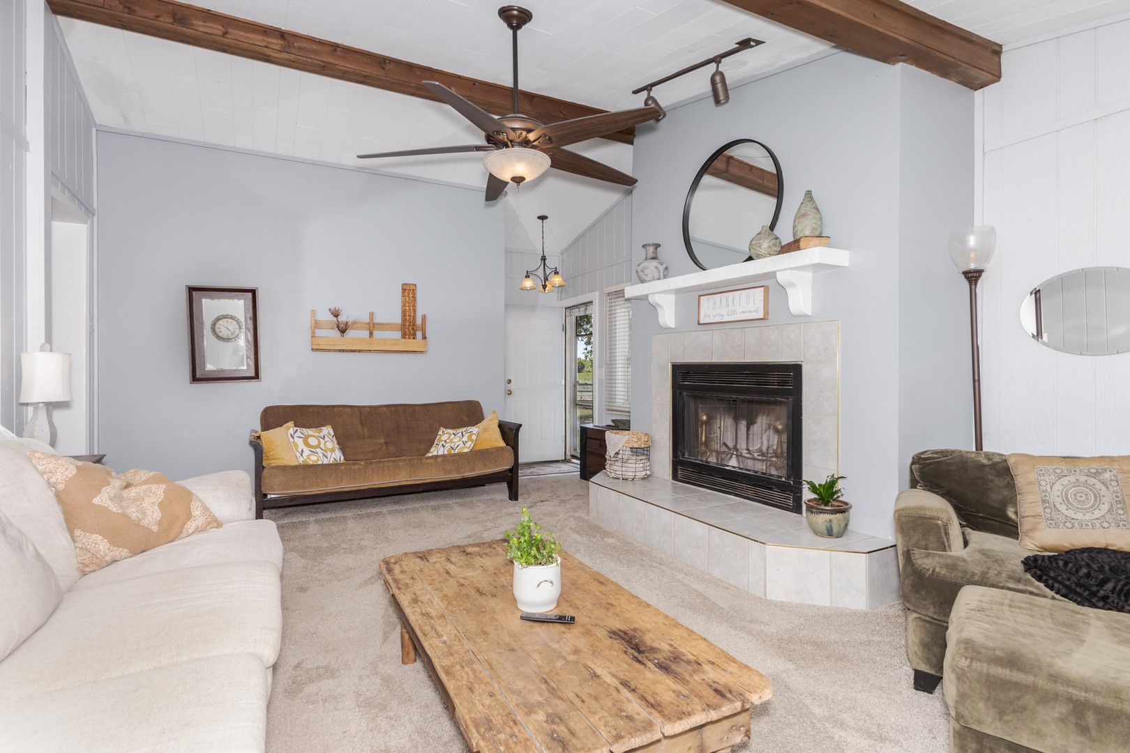 8066 N 1300 East Road, Shirley, IL 61772