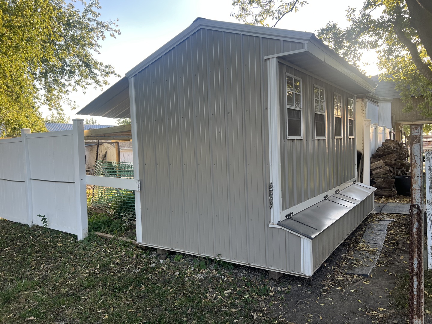 8066 N 1300 East Road, Shirley, IL 61772