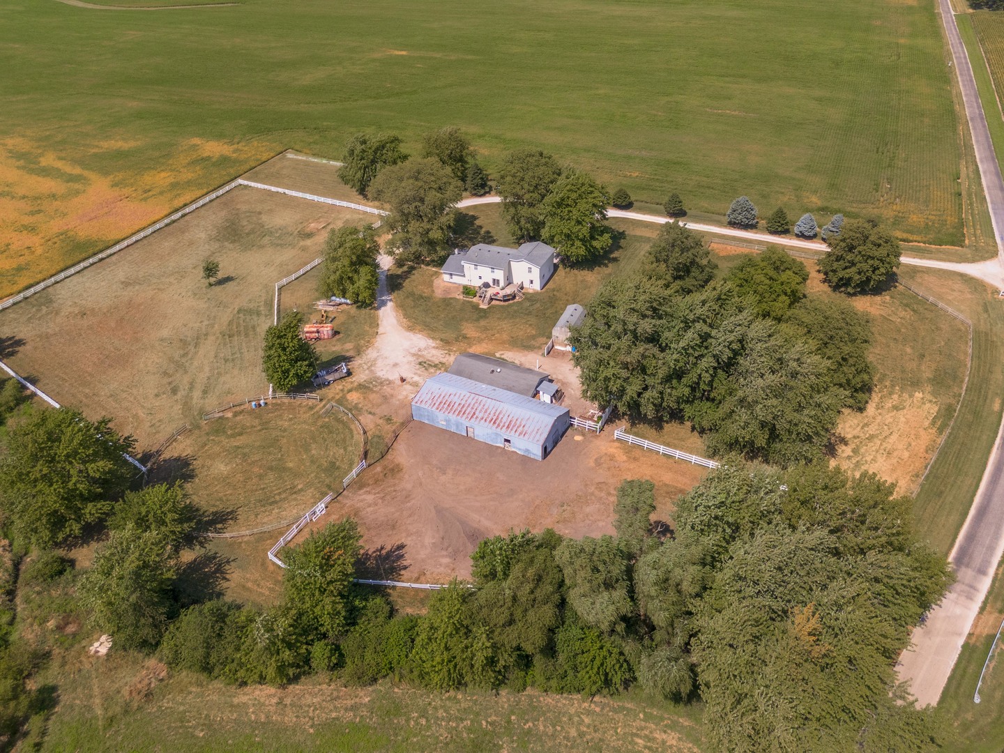 8066 N 1300 East Road, Shirley, IL 61772